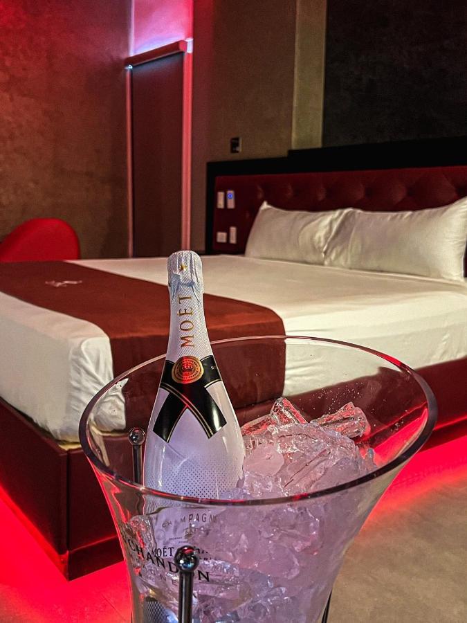 Motel Boutique Qatro Ensenada Kültér fotó